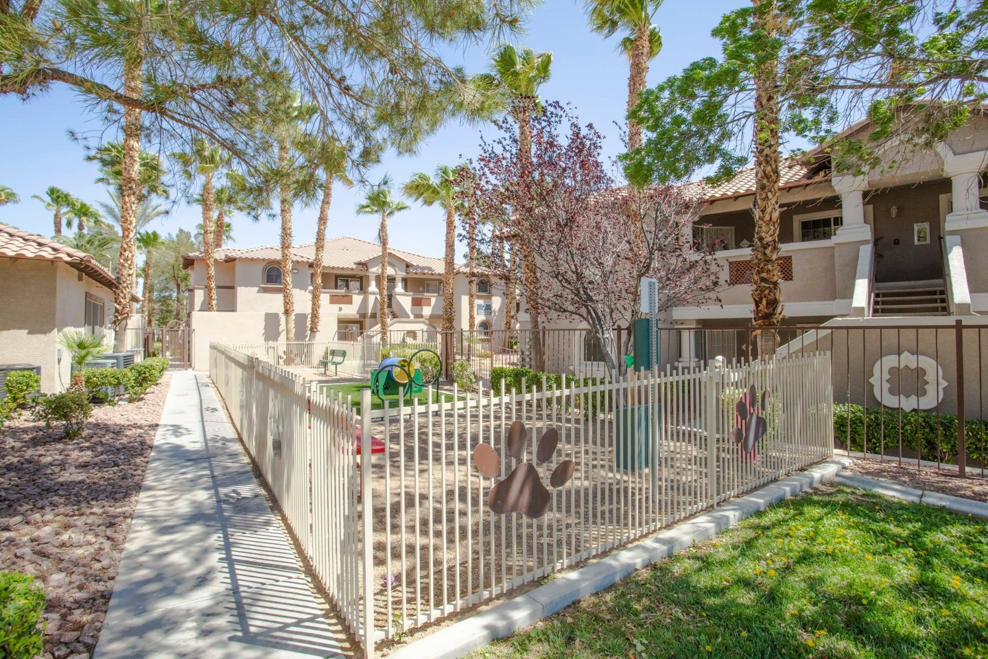 55+ Active Adult Apartment Homes - Destinations Pueblo Image 7