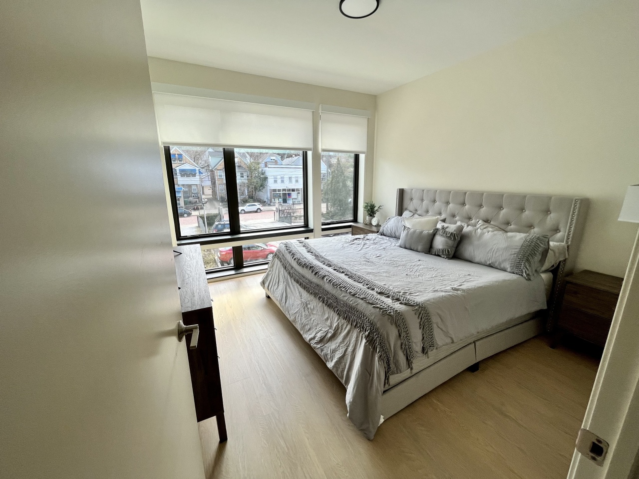 Baricelli Little Italy Apartments Image 1