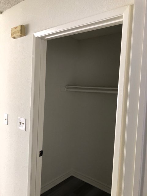 909 S Irolo St Image 11