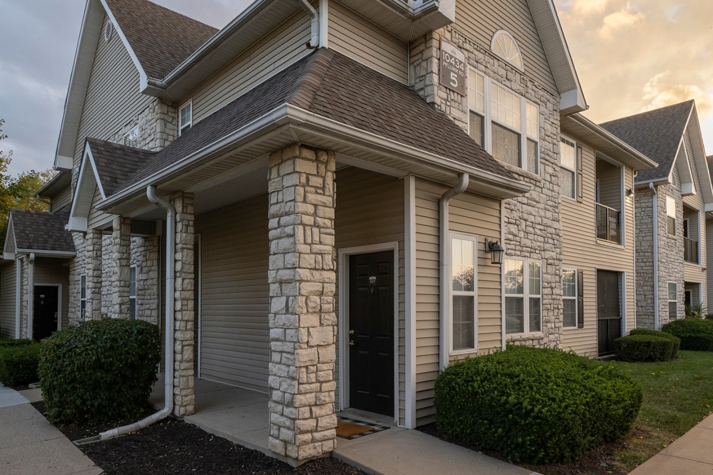 Pinnacle Pointe Apartments Image 33