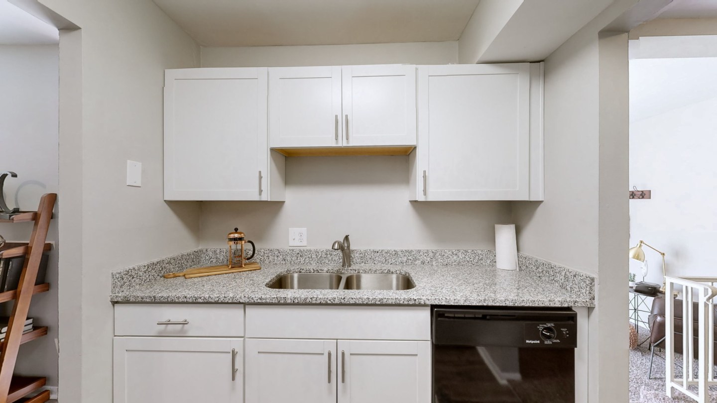 Halsey Flats Image 19