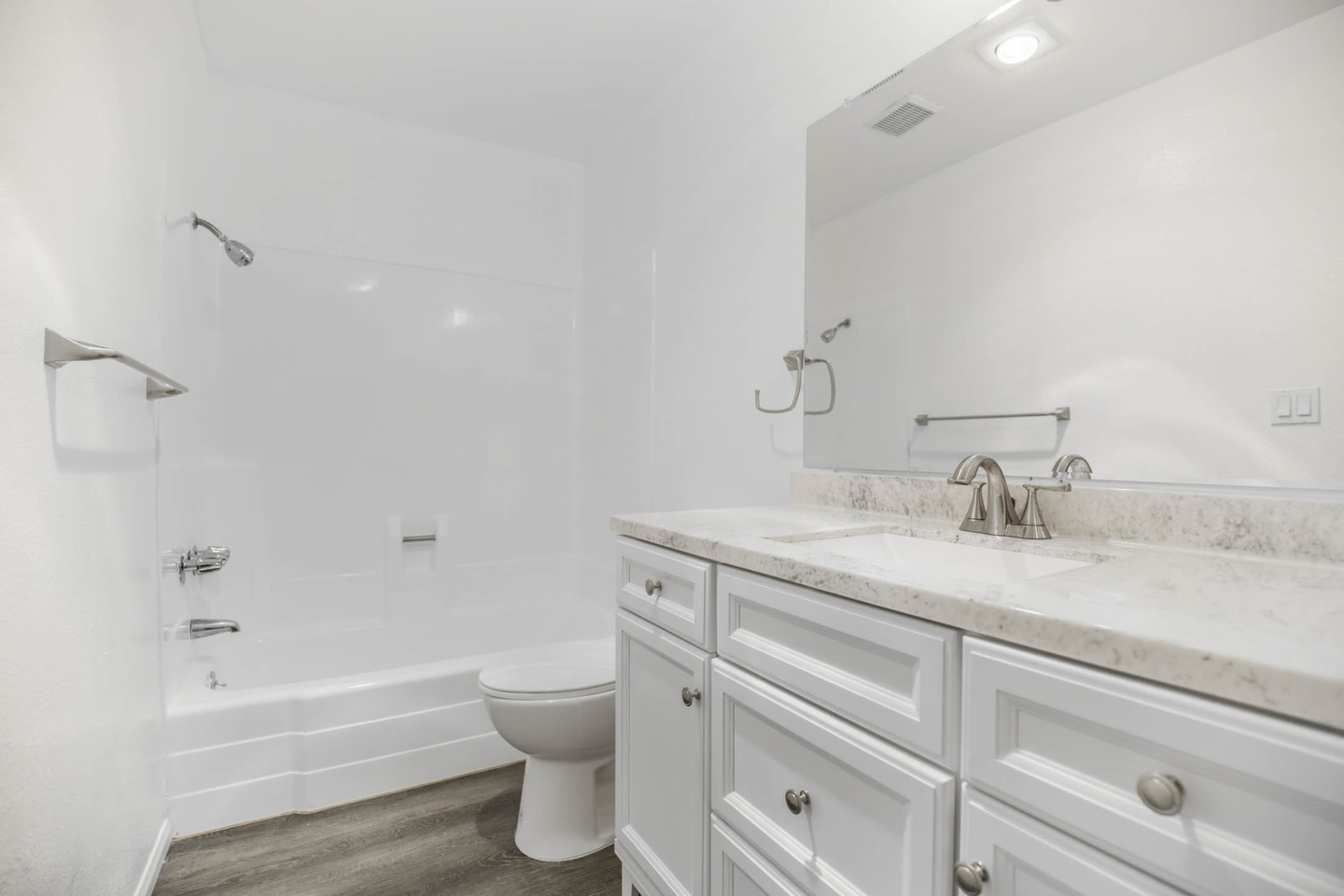 7317 Haskell Avenue Image 12