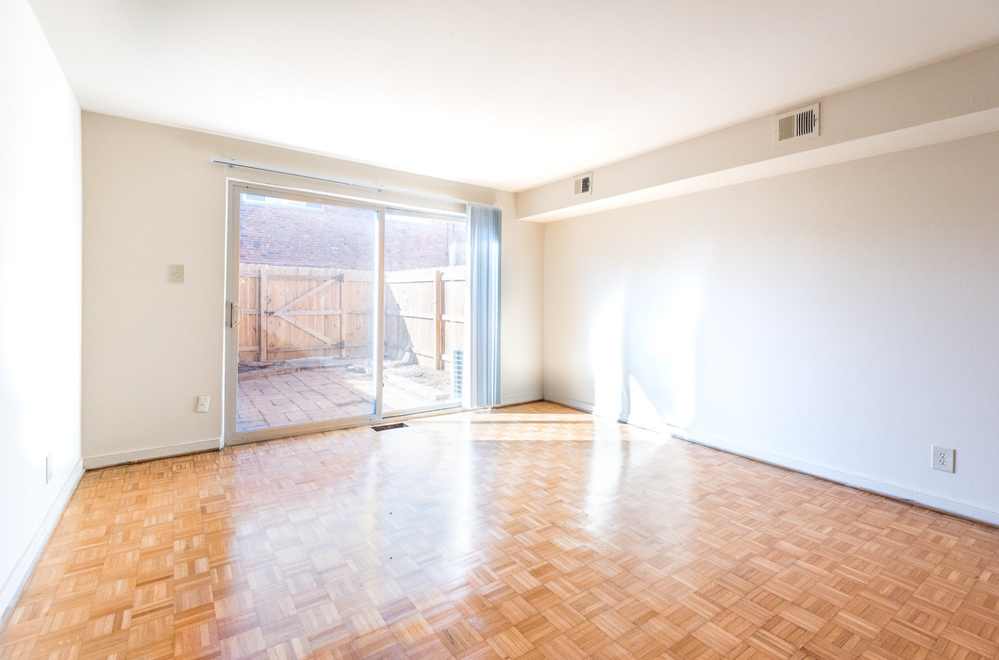 Georgetown apartments Image 8