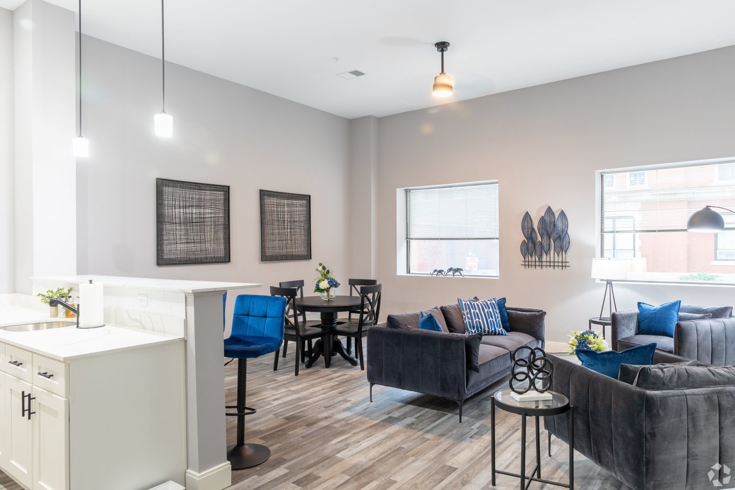 The Residence at 1000 Elm Image 98