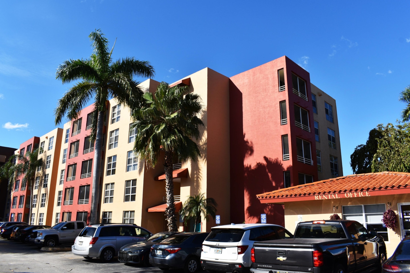 International Club Apartments Image 4