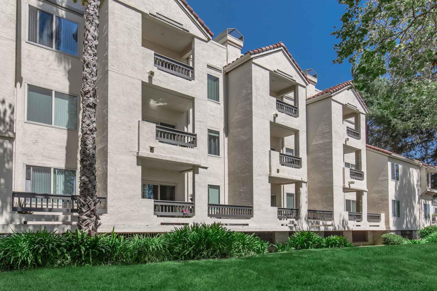 Paloma Vista Apartment Homes Image 11