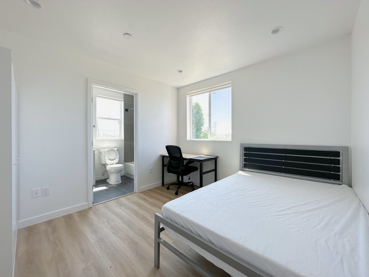1654 W 35th Street - Co-Living Housing Image 49