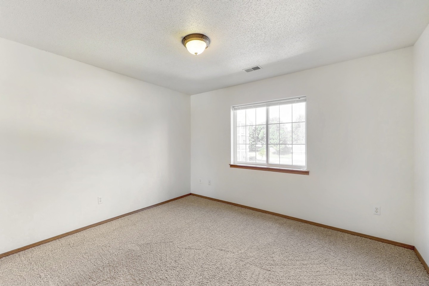 Platinum Valley Apartments Image 69