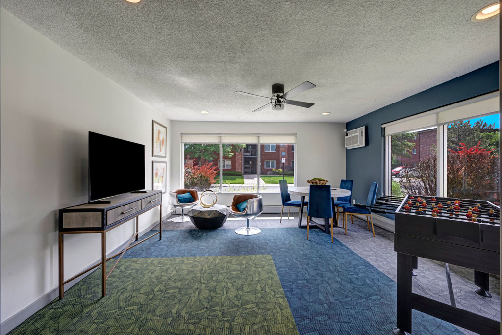 Ten 30 and 49 Apartments Image 15