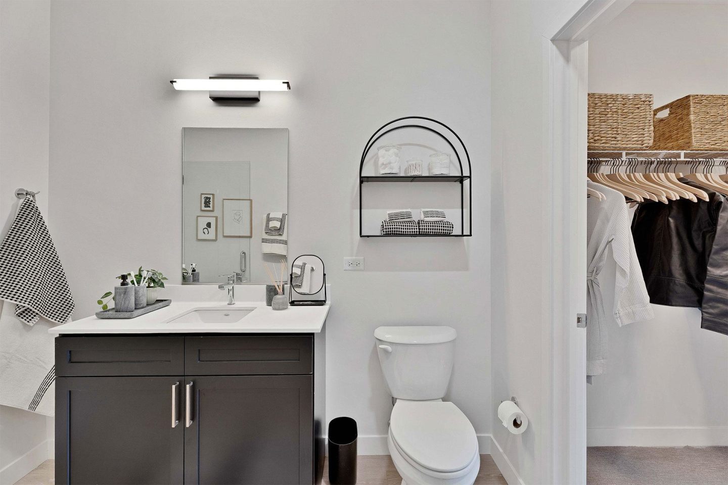 Metro 19 Apartments Image 12