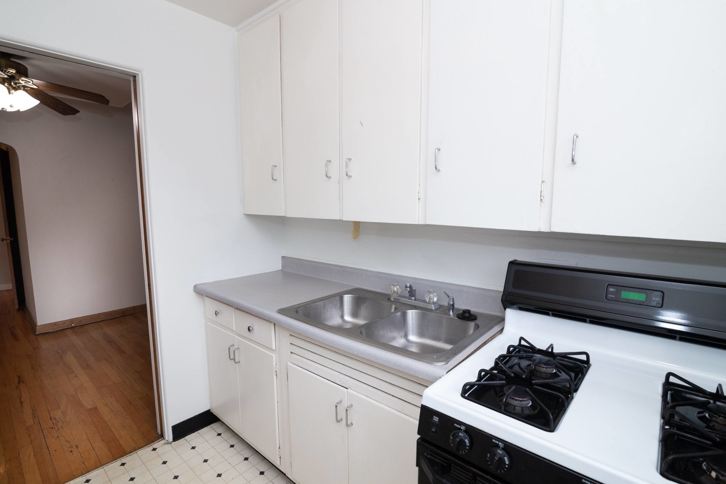 Eastview Apartments Image 9