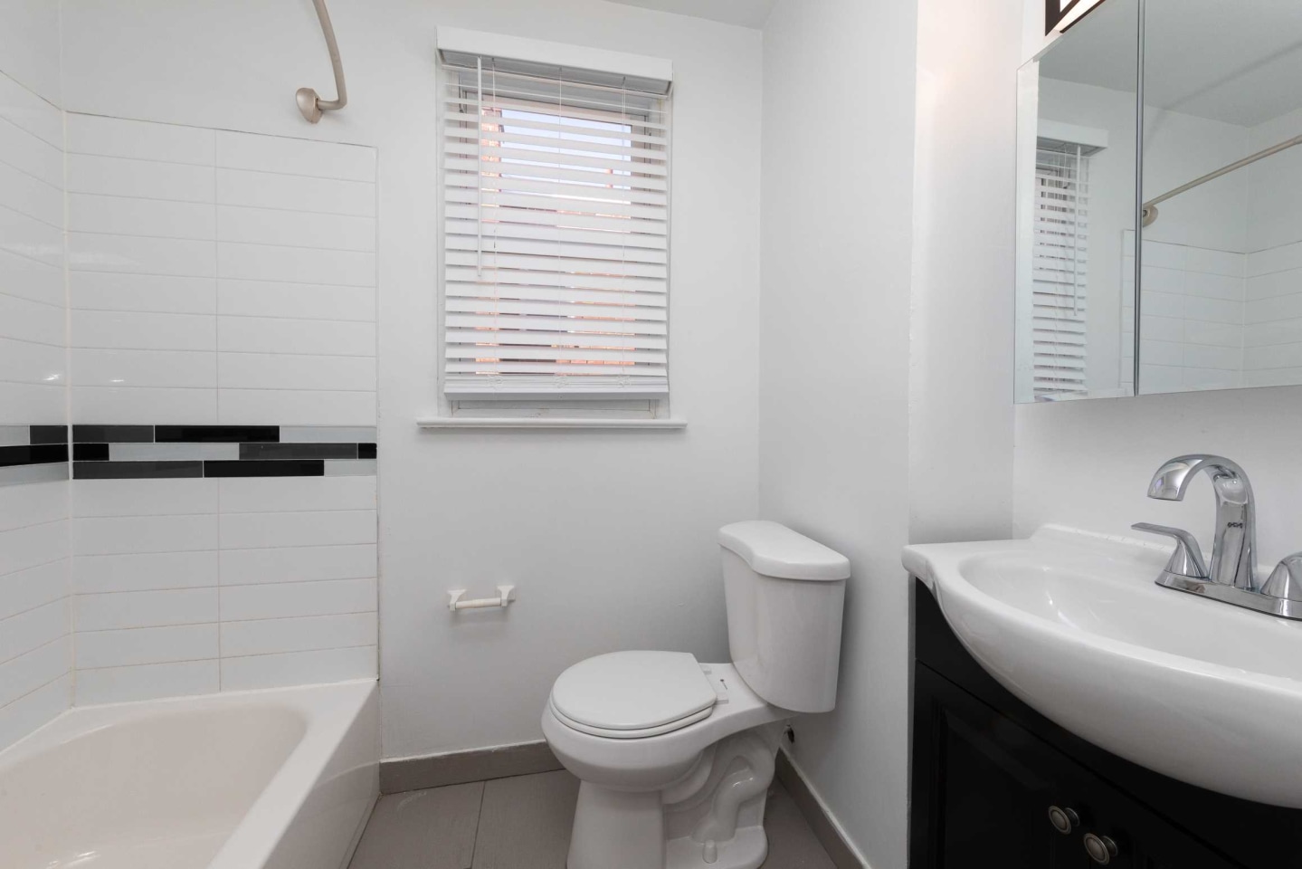 Airy Avenue Image 5