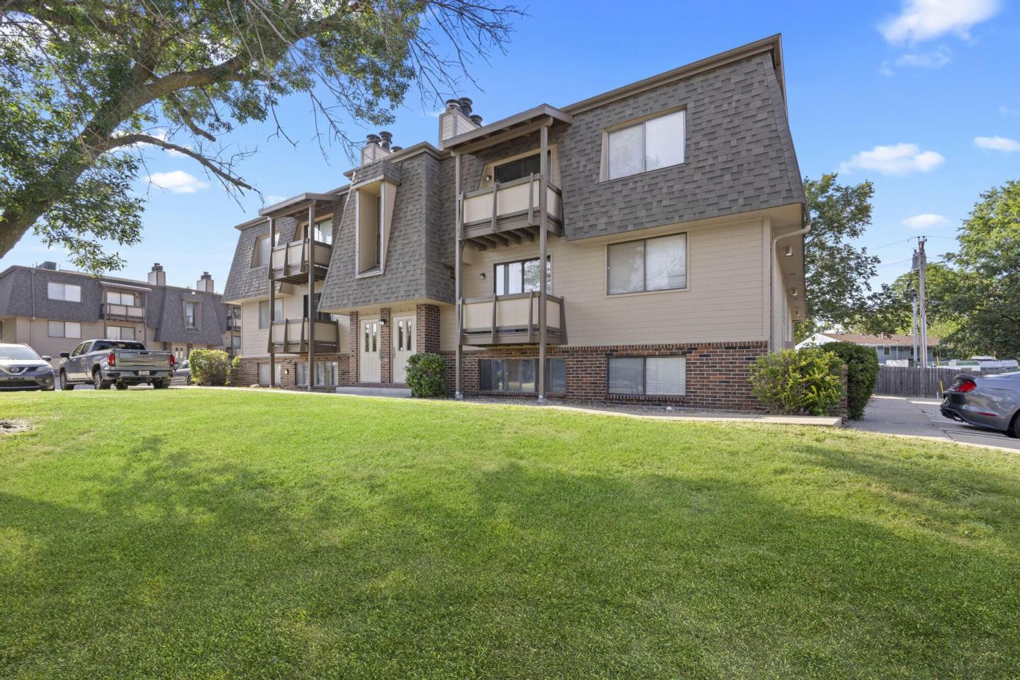 Sandstone Apartments Image 3