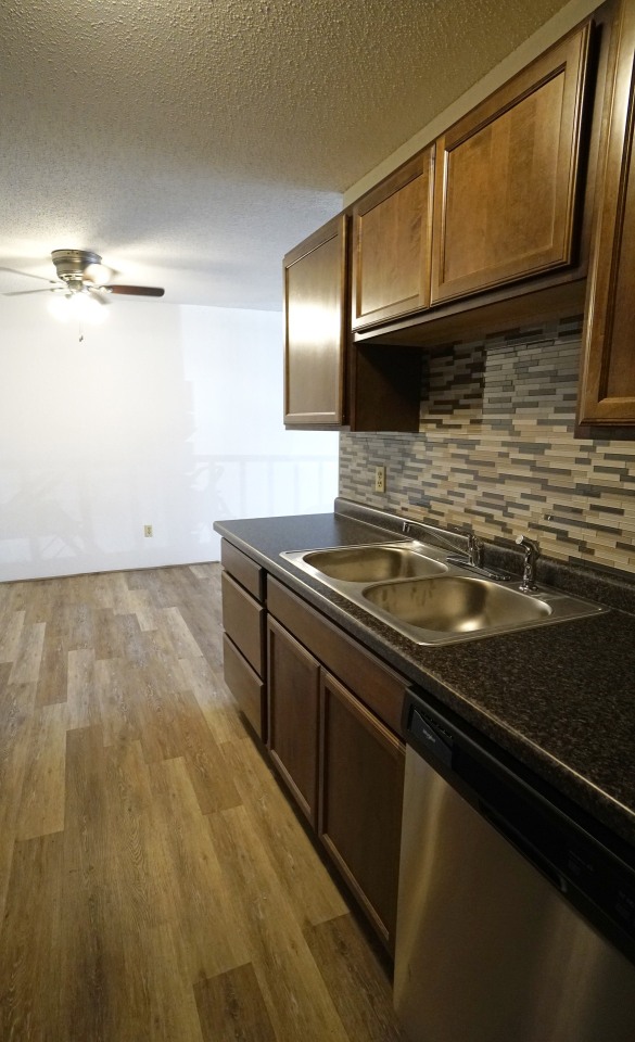 Silver Bell Apartments Image 32