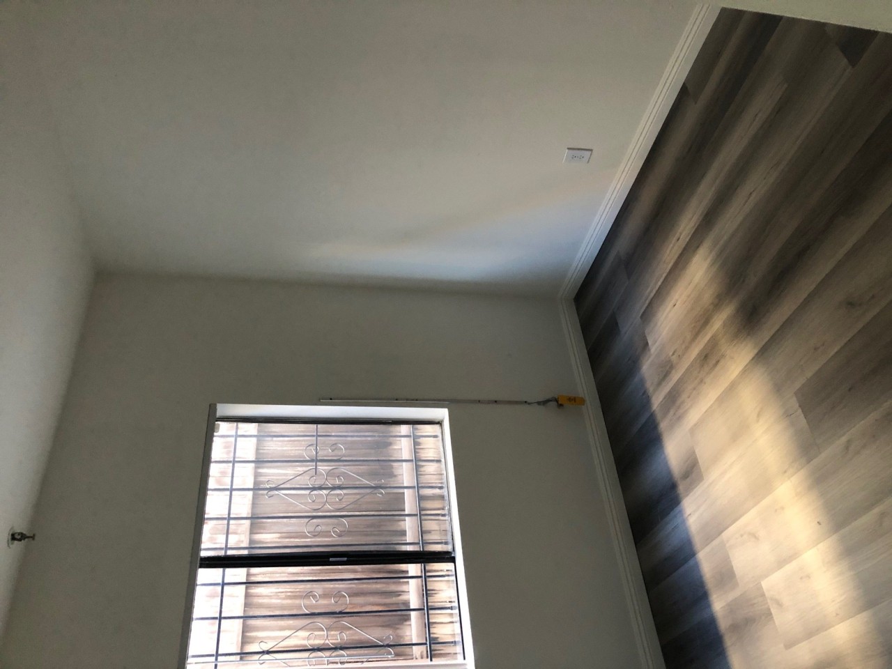 243 S Rampart Blvd Image 6