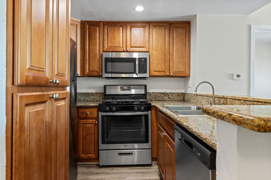 Woodland Trio Apartments Image 3