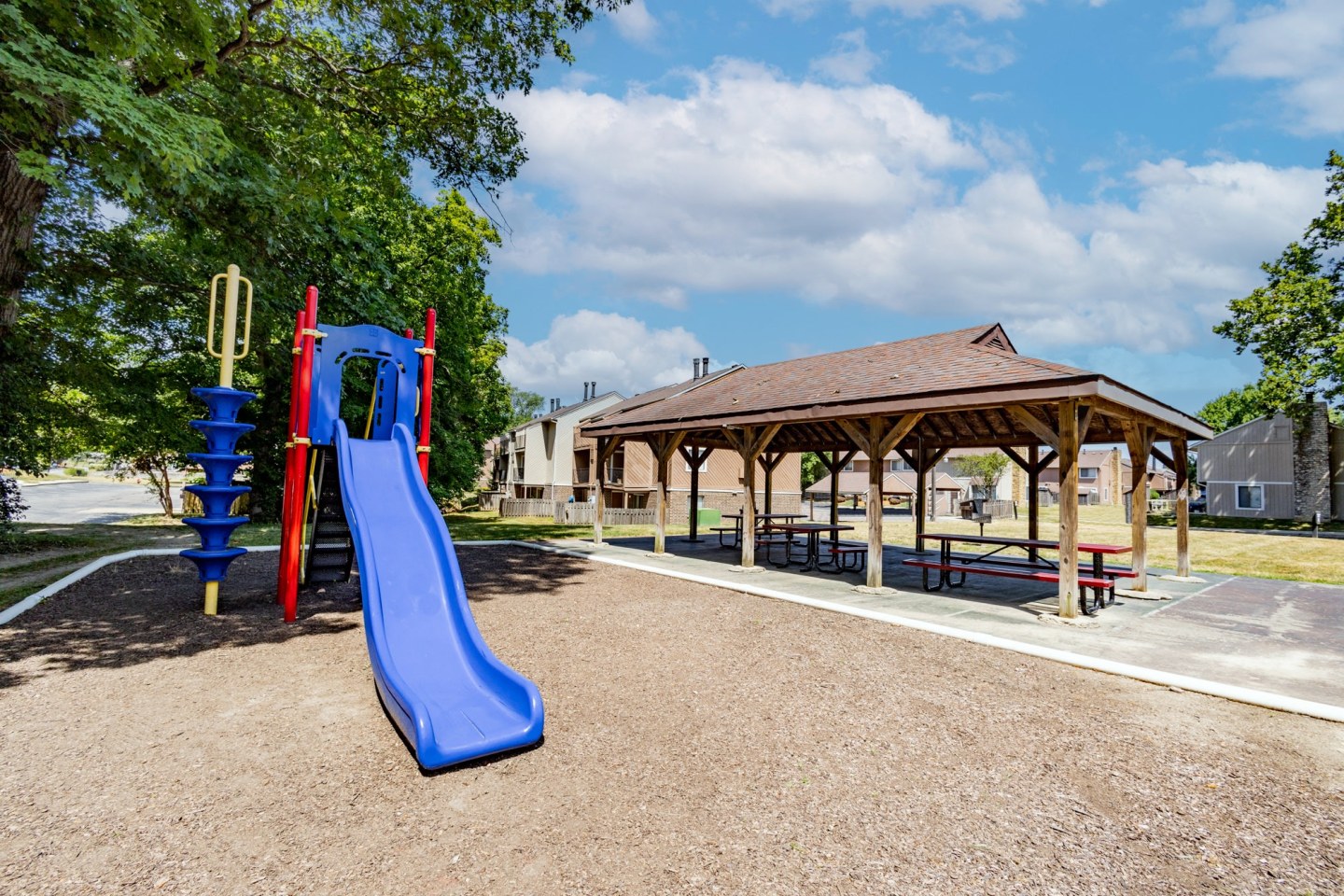 Woodbridge Apartments in Castleton IN Image 11