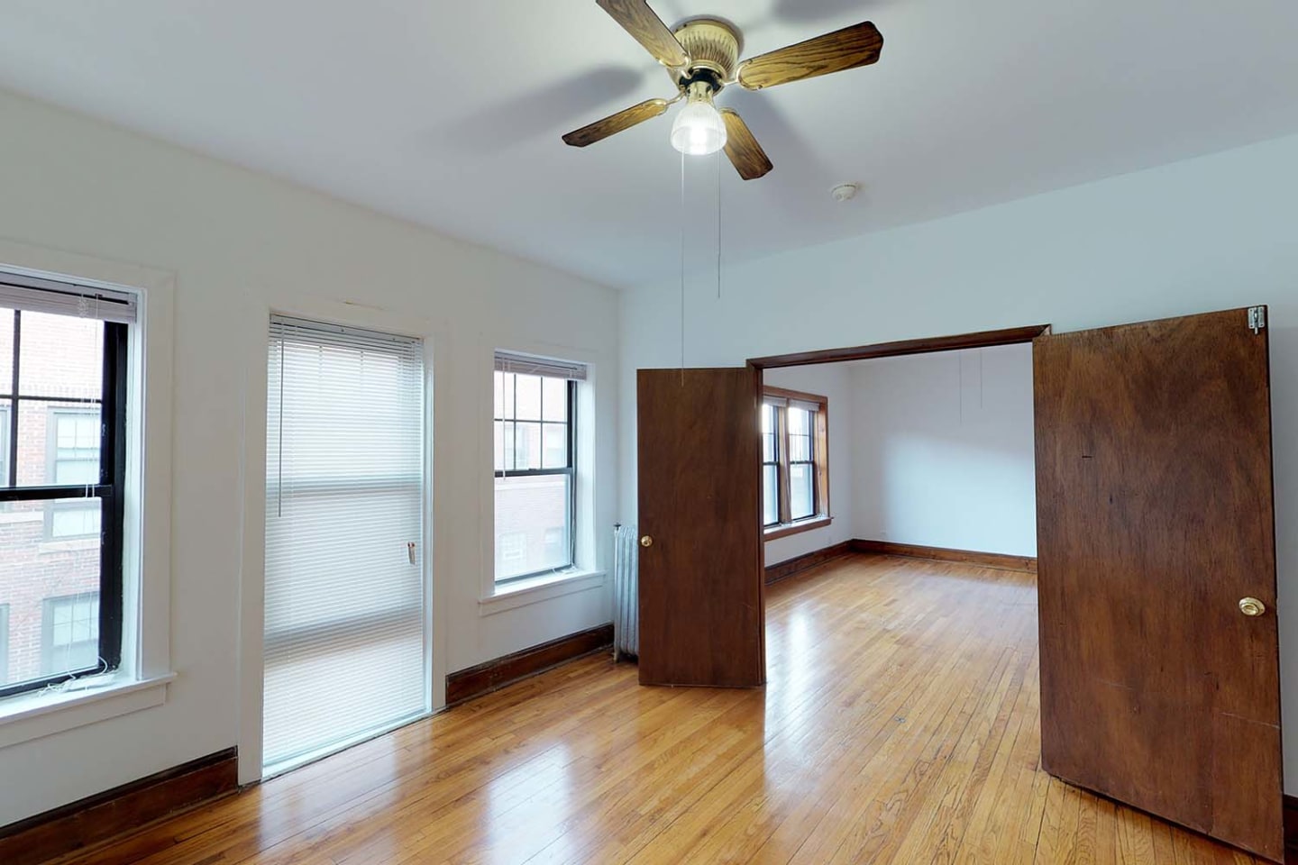 5202-5210 S. Cornell Avenue Image 13