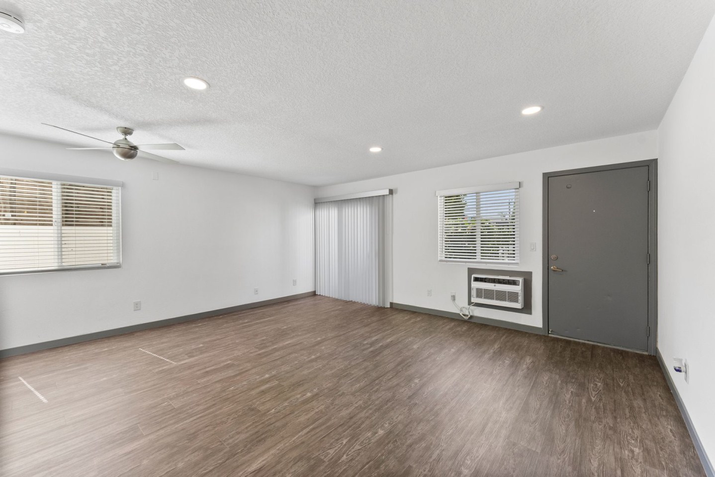 Eastside Apartments Image 24