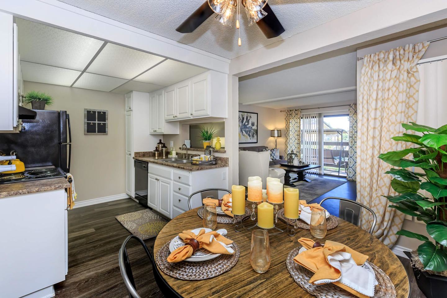 Raintree Apartment Homes Image 37