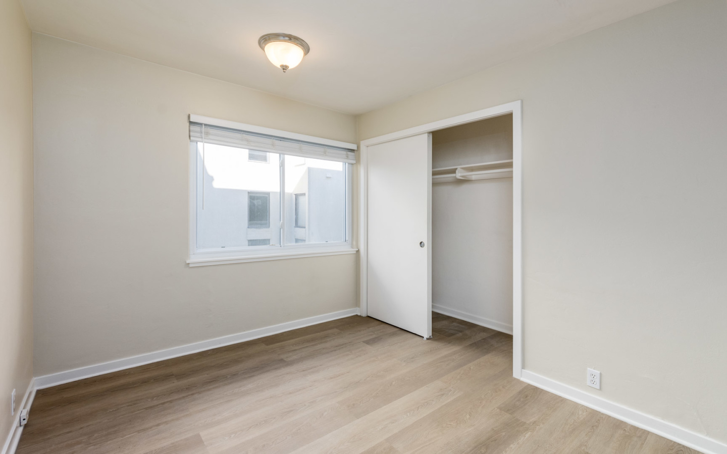 1 San Antonio Apartments Image 10