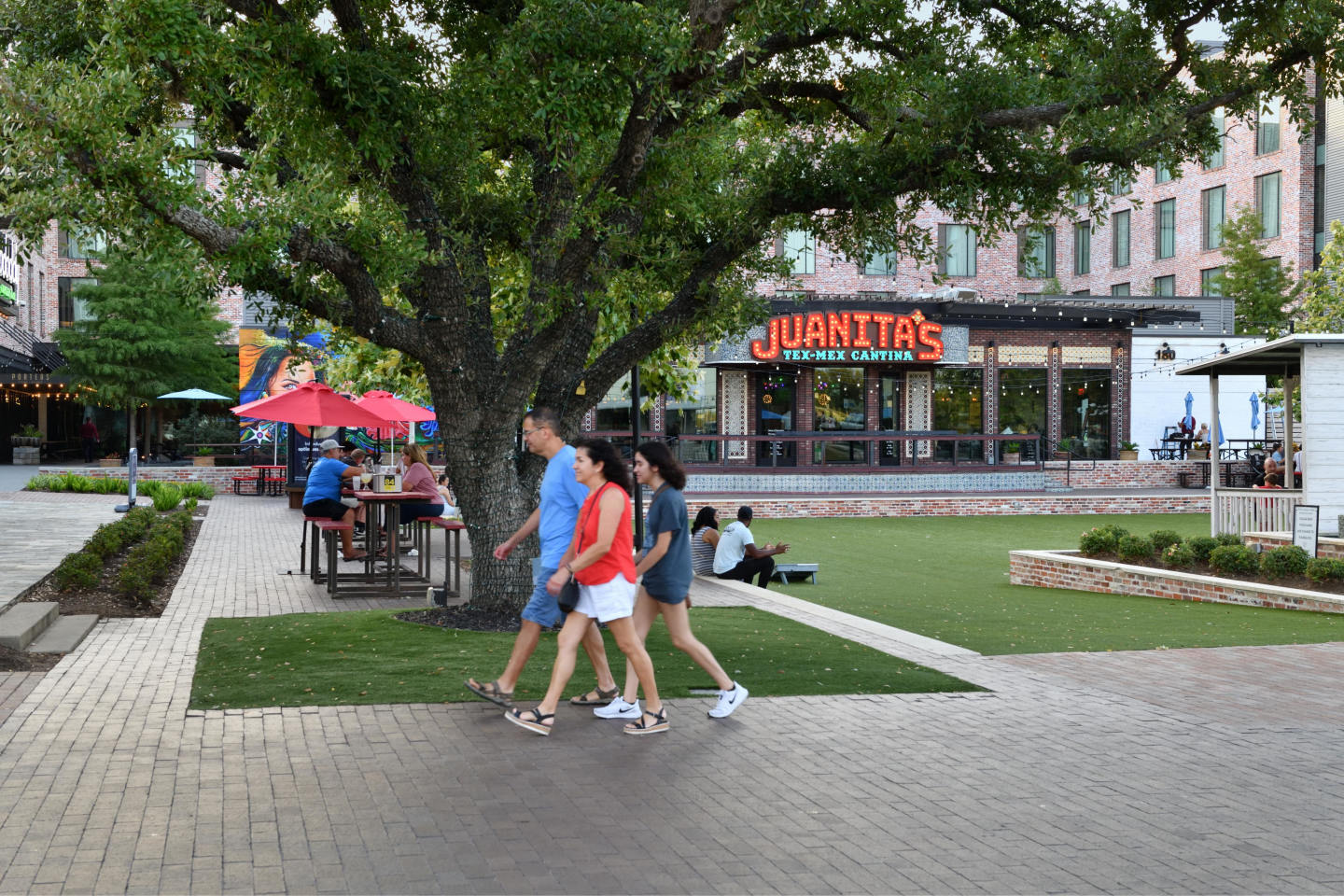 100 Park Image 22