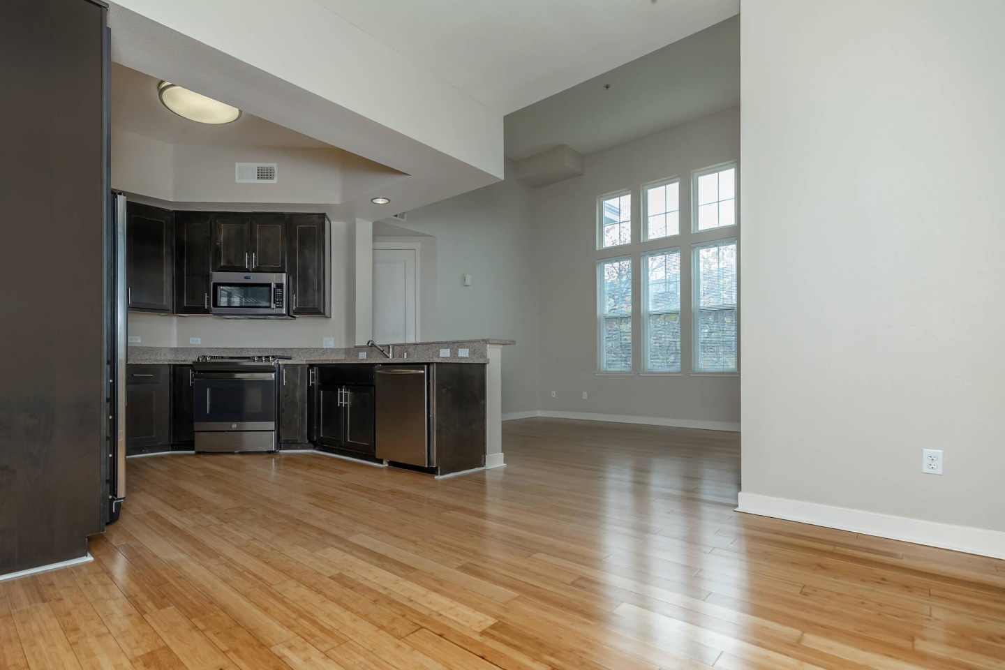 Oak Walk Image 15