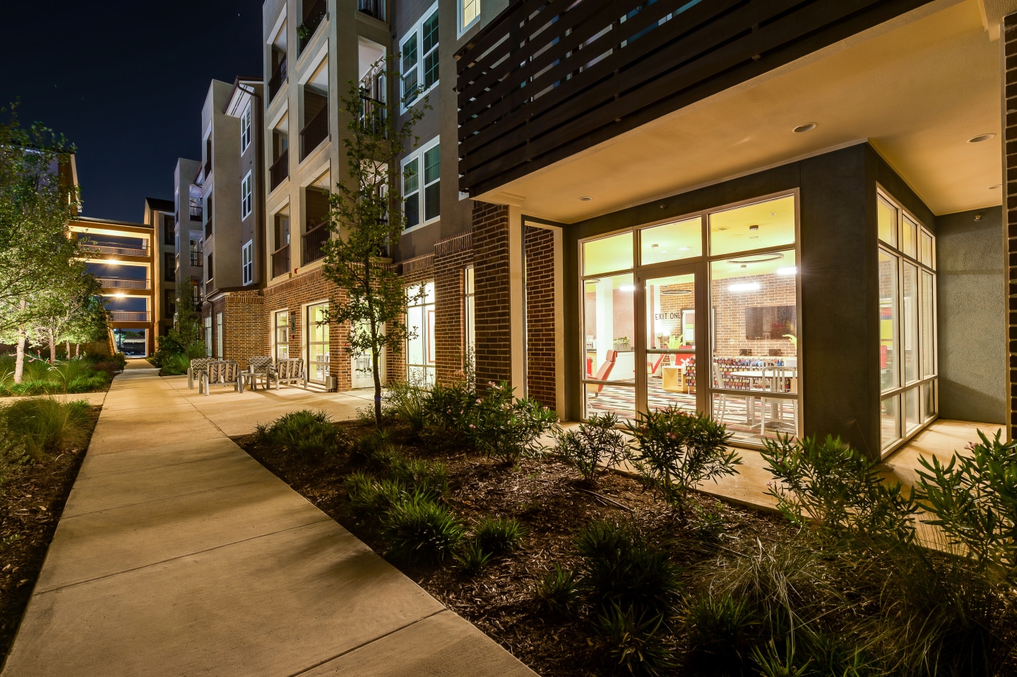 The Vance at Huebner Oaks Image 4