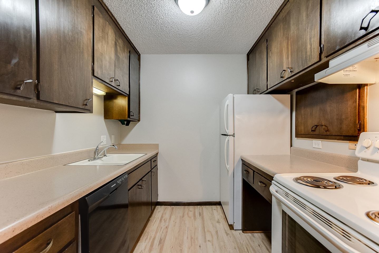 3727 Foss Road Image 8
