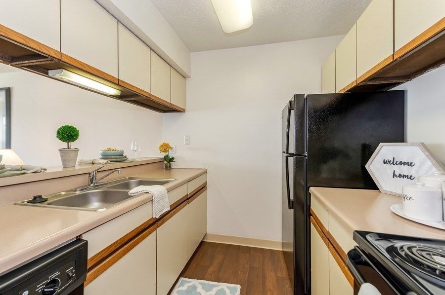 Fisherman's Village Apartments Image 17