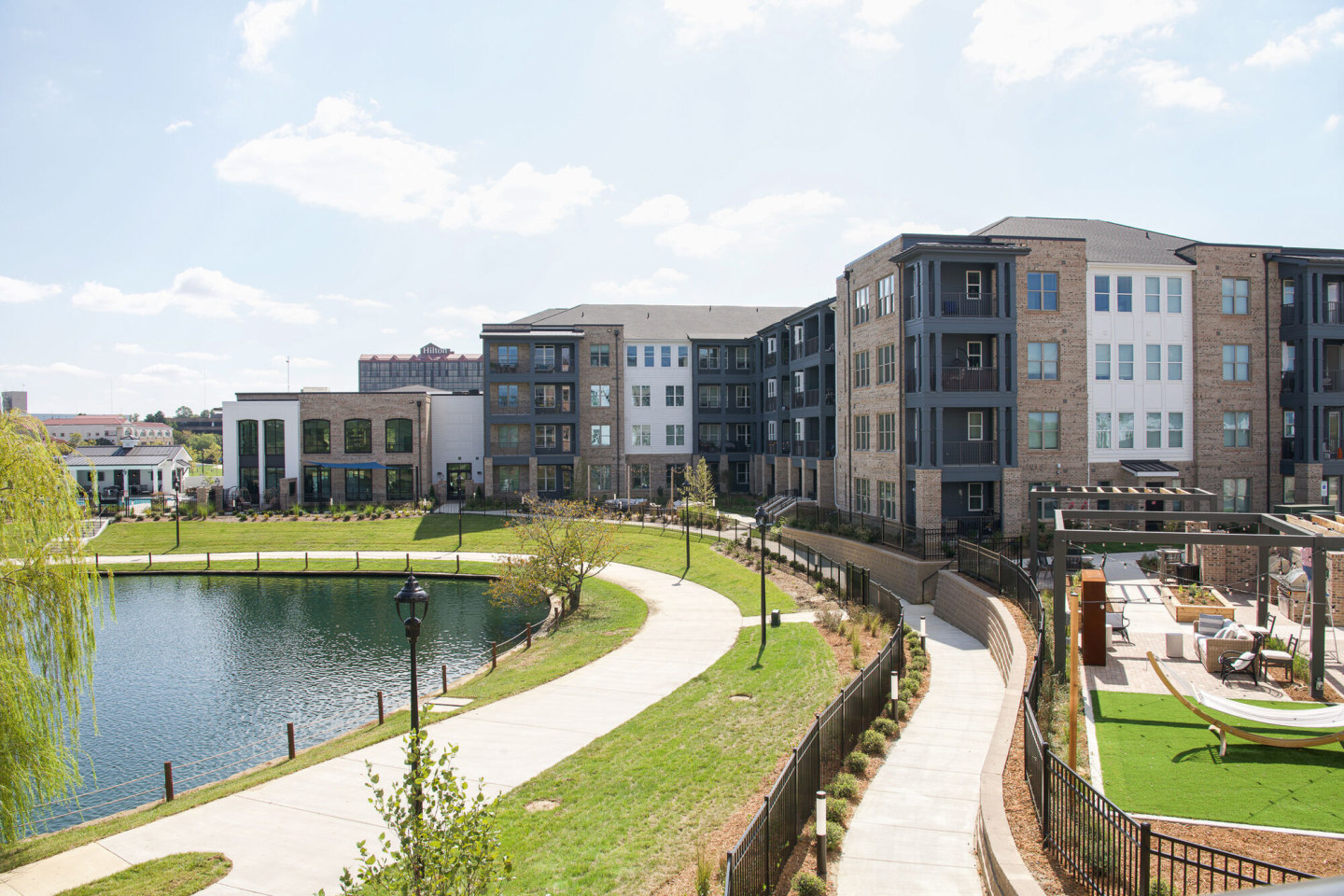 Novel University Place Image 31