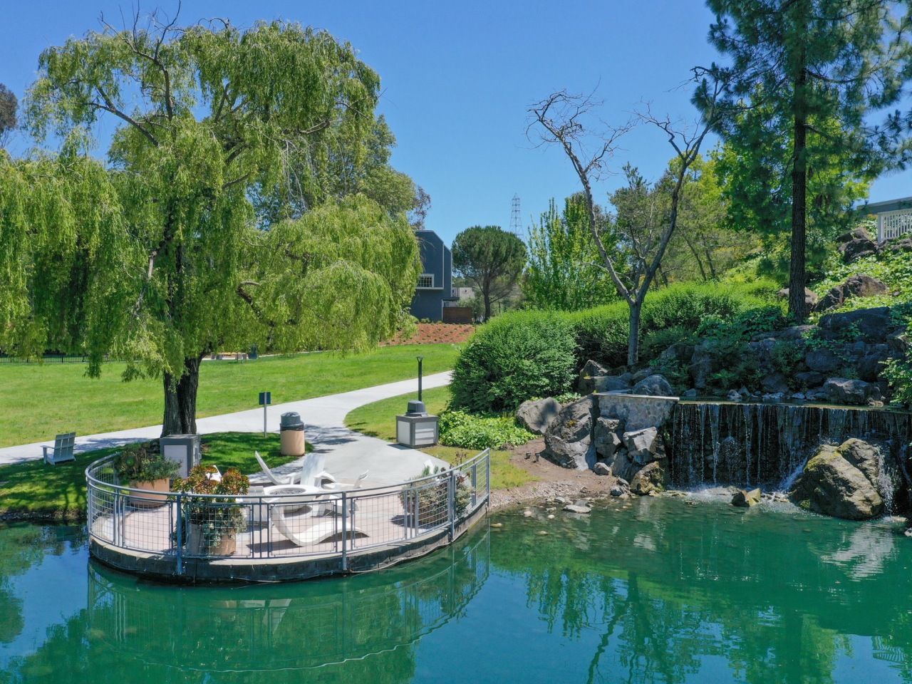Serenity at Larkspur Image 10