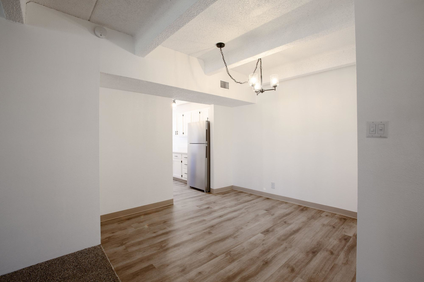 Los Altos Towers Image 31