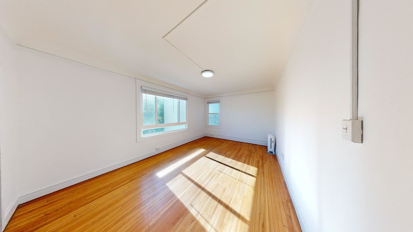 2121 Sacramento Street Image 2