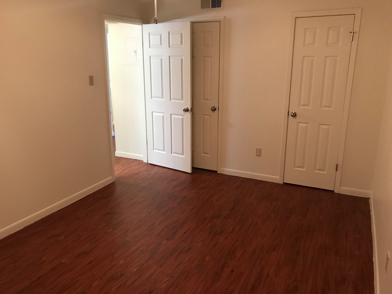 Duval Villa Apartments Image 4