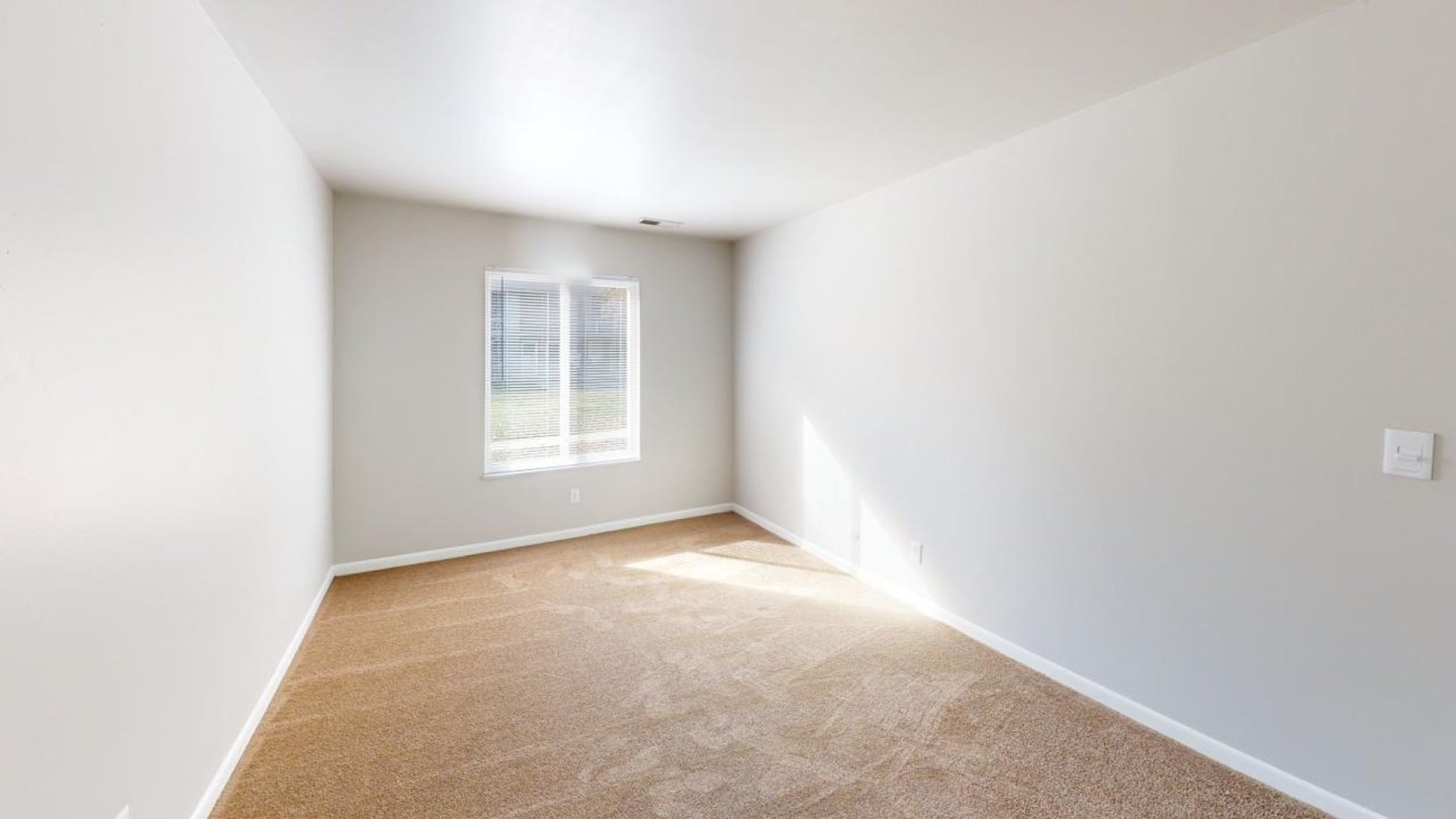 Hillcrest Apartments Image 6