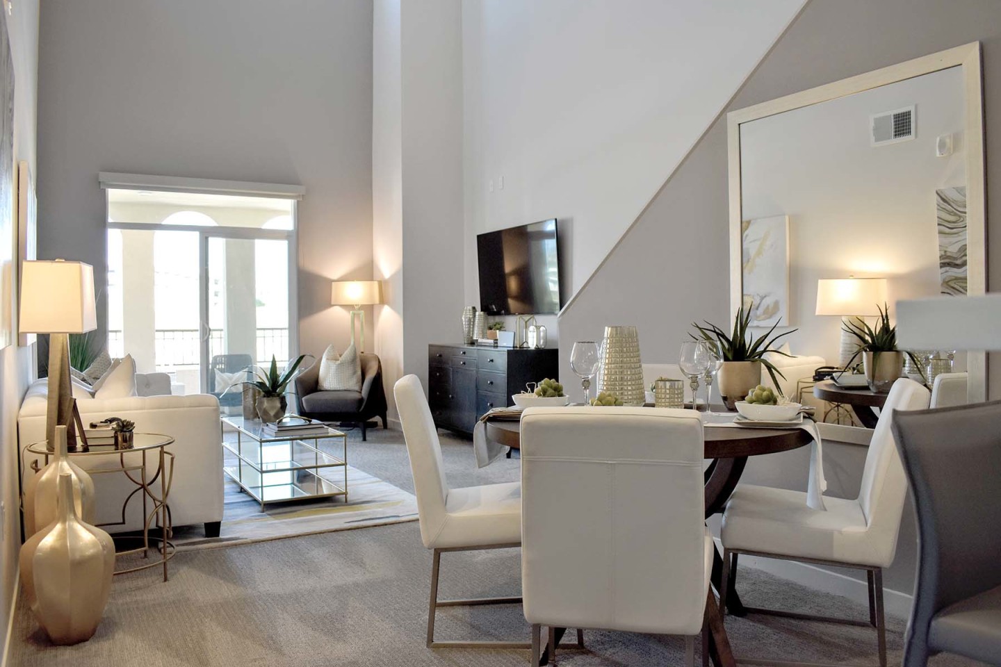 360 Luxury Apartments Image 34