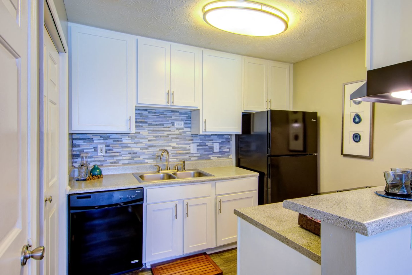 Sutter Lake Apartments Image 19