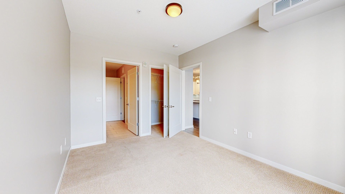 The Residences at 1700 Image 10