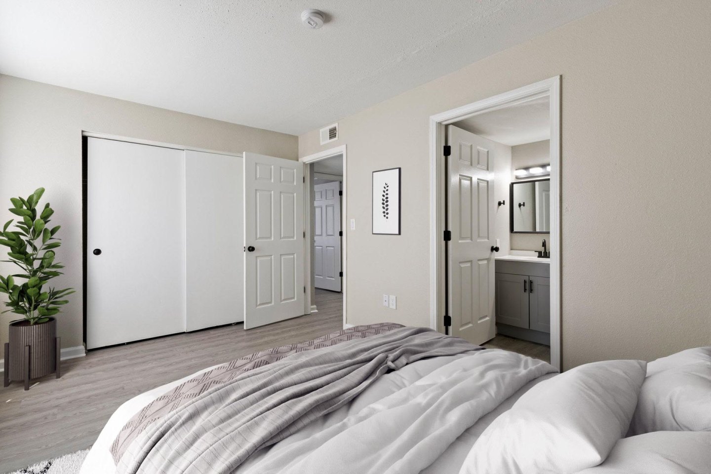 The Latitude Apartments Image 8