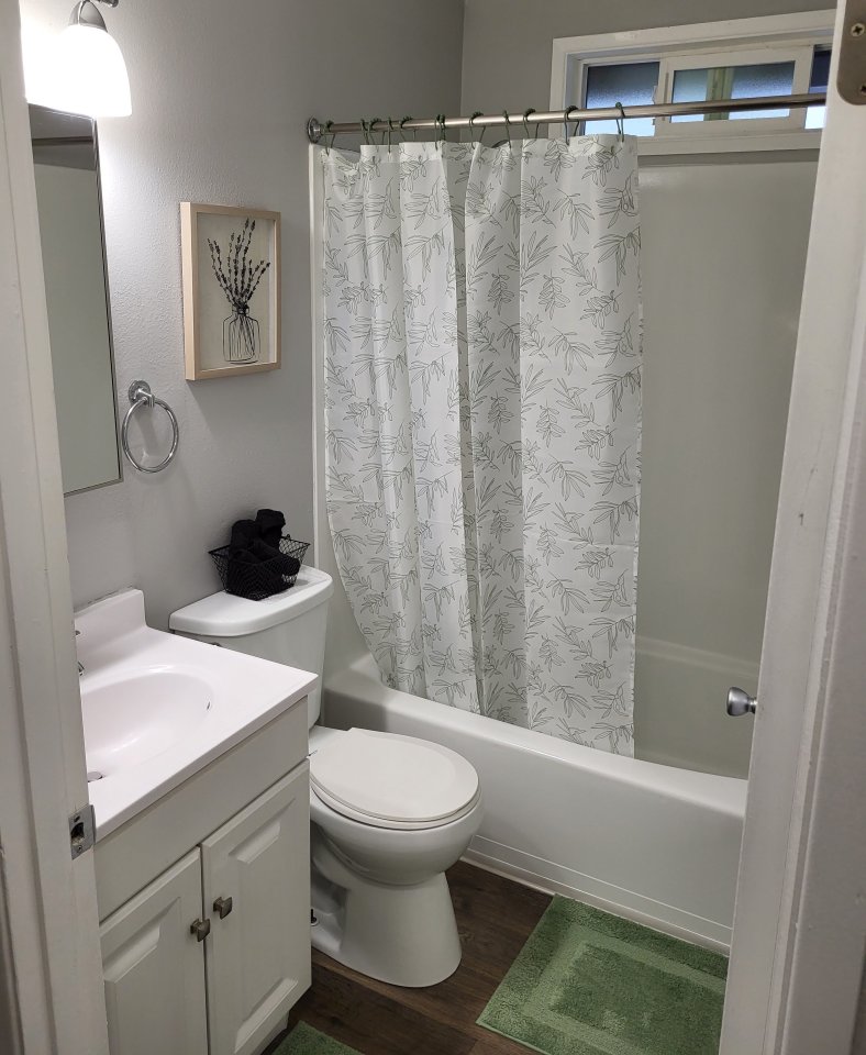 Townhouse Square Image 13