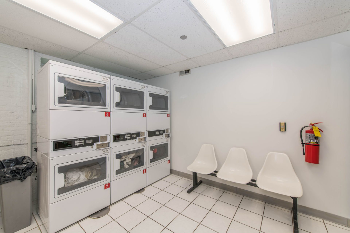 Co Living - 5445 S Ingleside Image 4