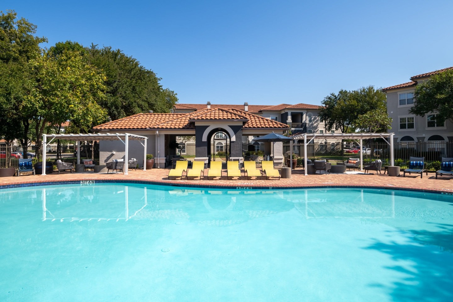 The Pointe at Vista Ridge Apartments Image 10