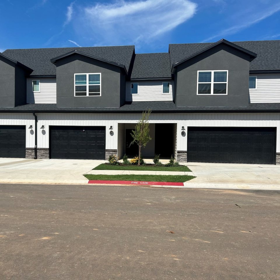 Hillcrest Village Image 11