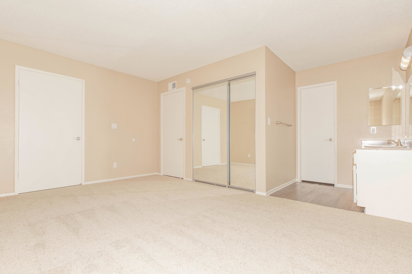 Park City Apartment Homes Image 13