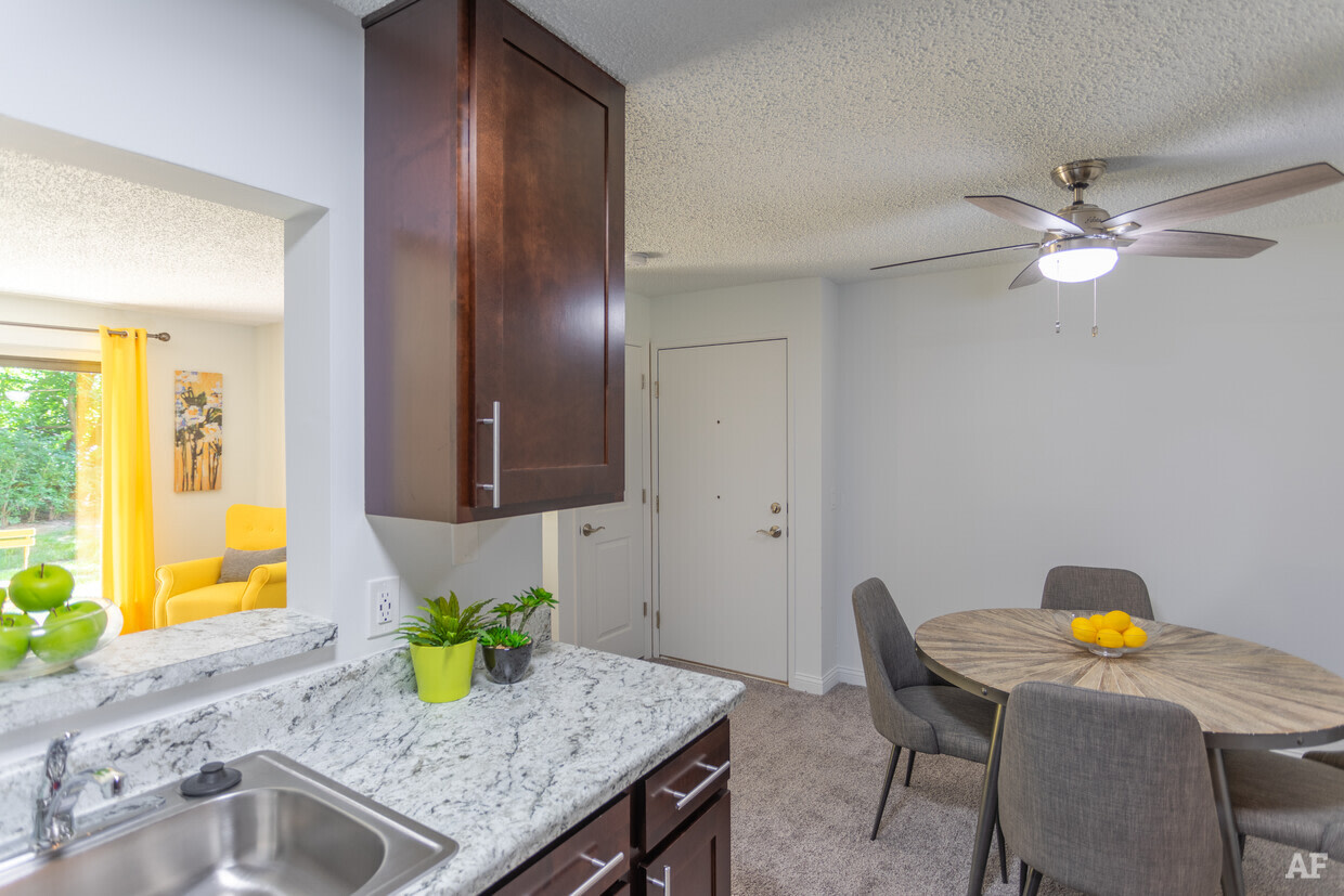 Timber Glen Apts Image 30