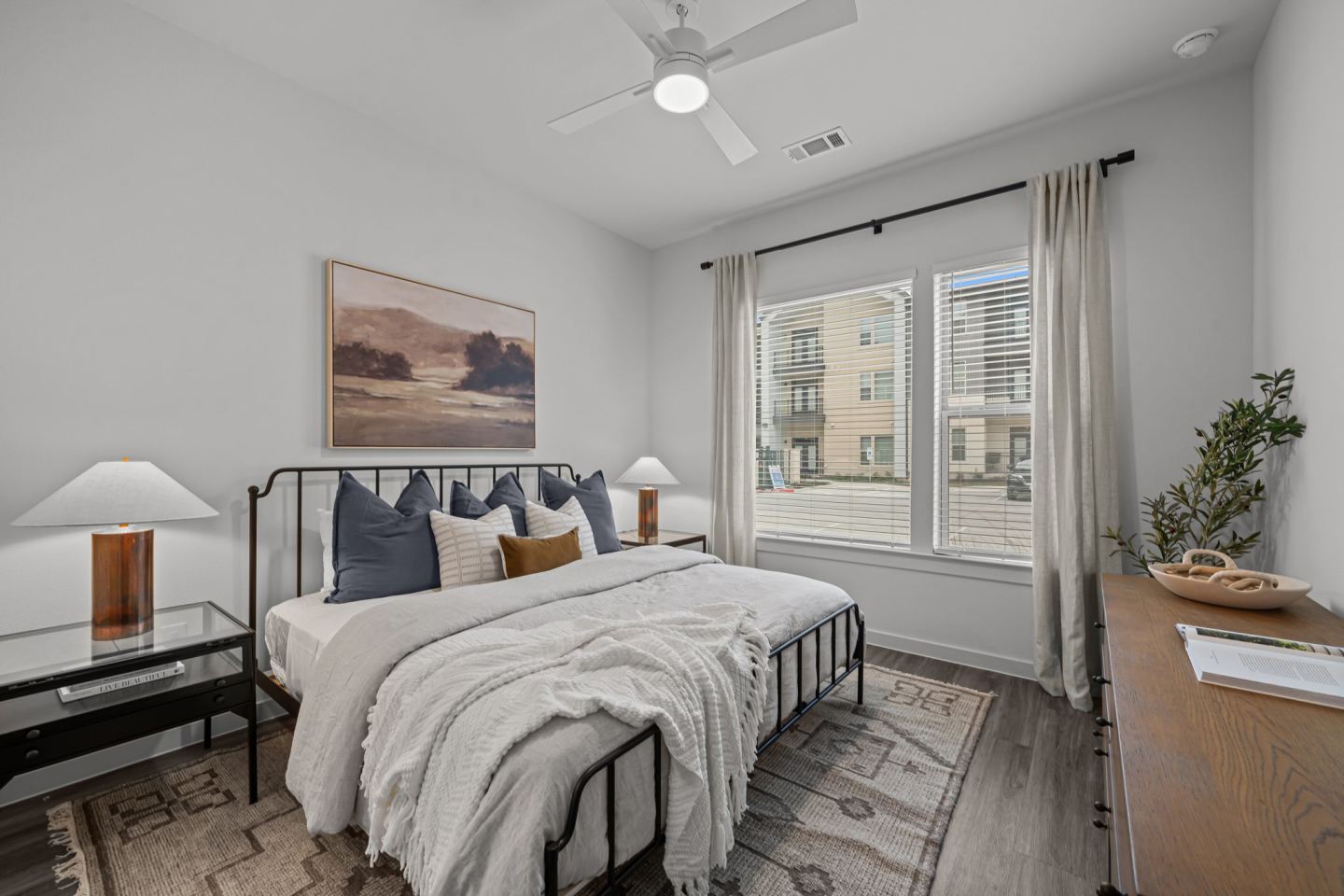 Junewood Apartment Homes Image 11