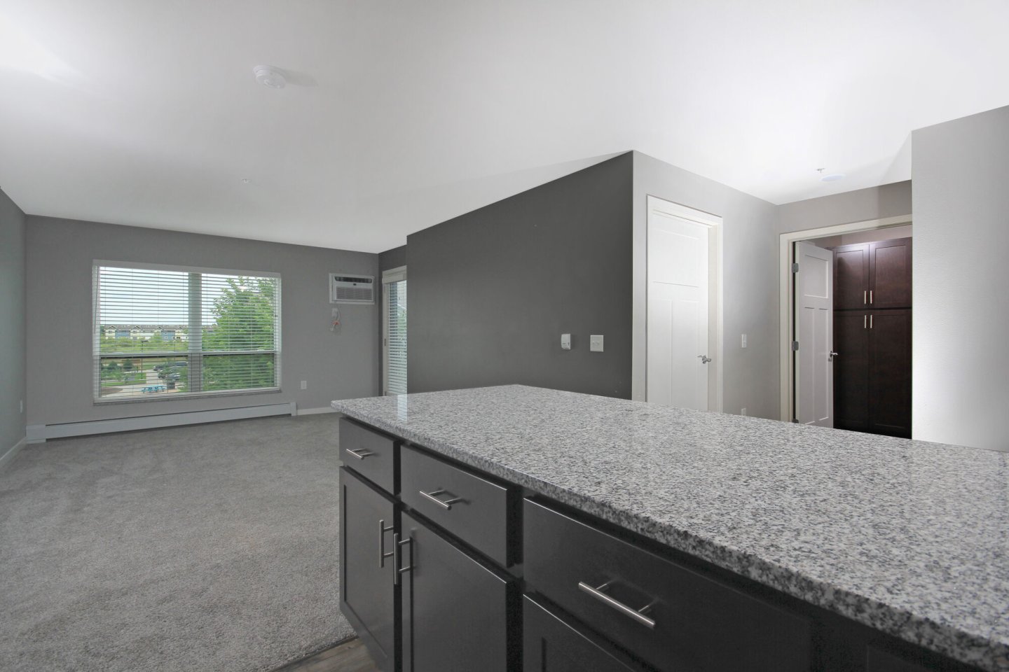 Sapphire Apartments Image 2