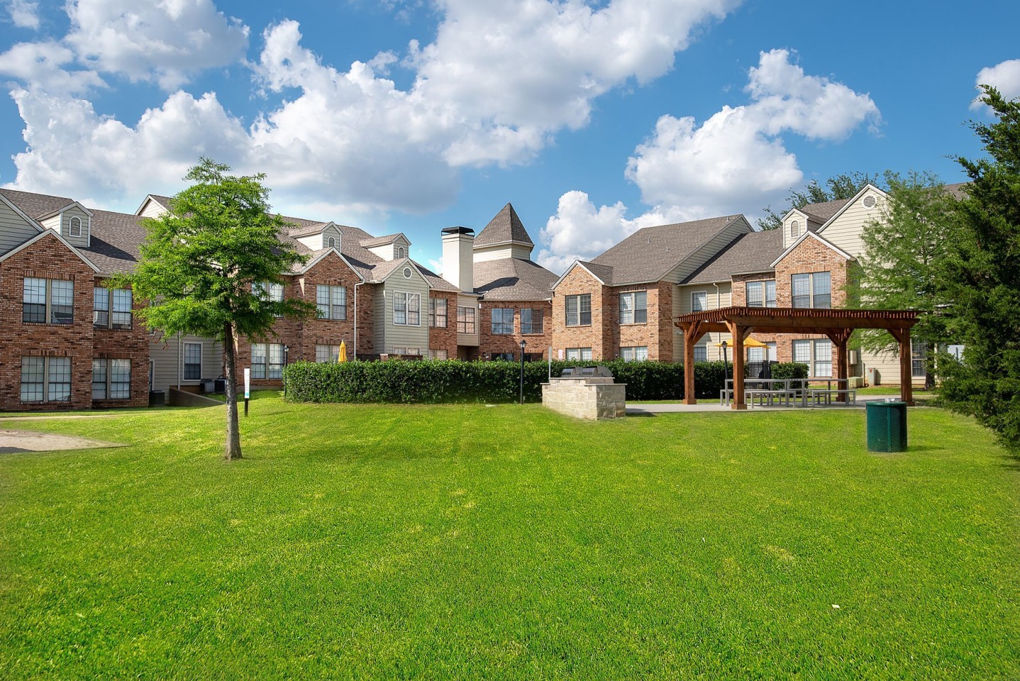 Arlington Hills Image 17