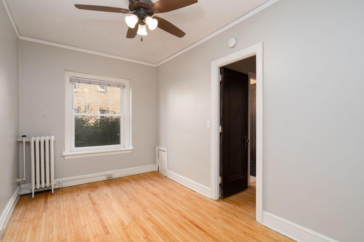 Loring Grove Apartments Image 13